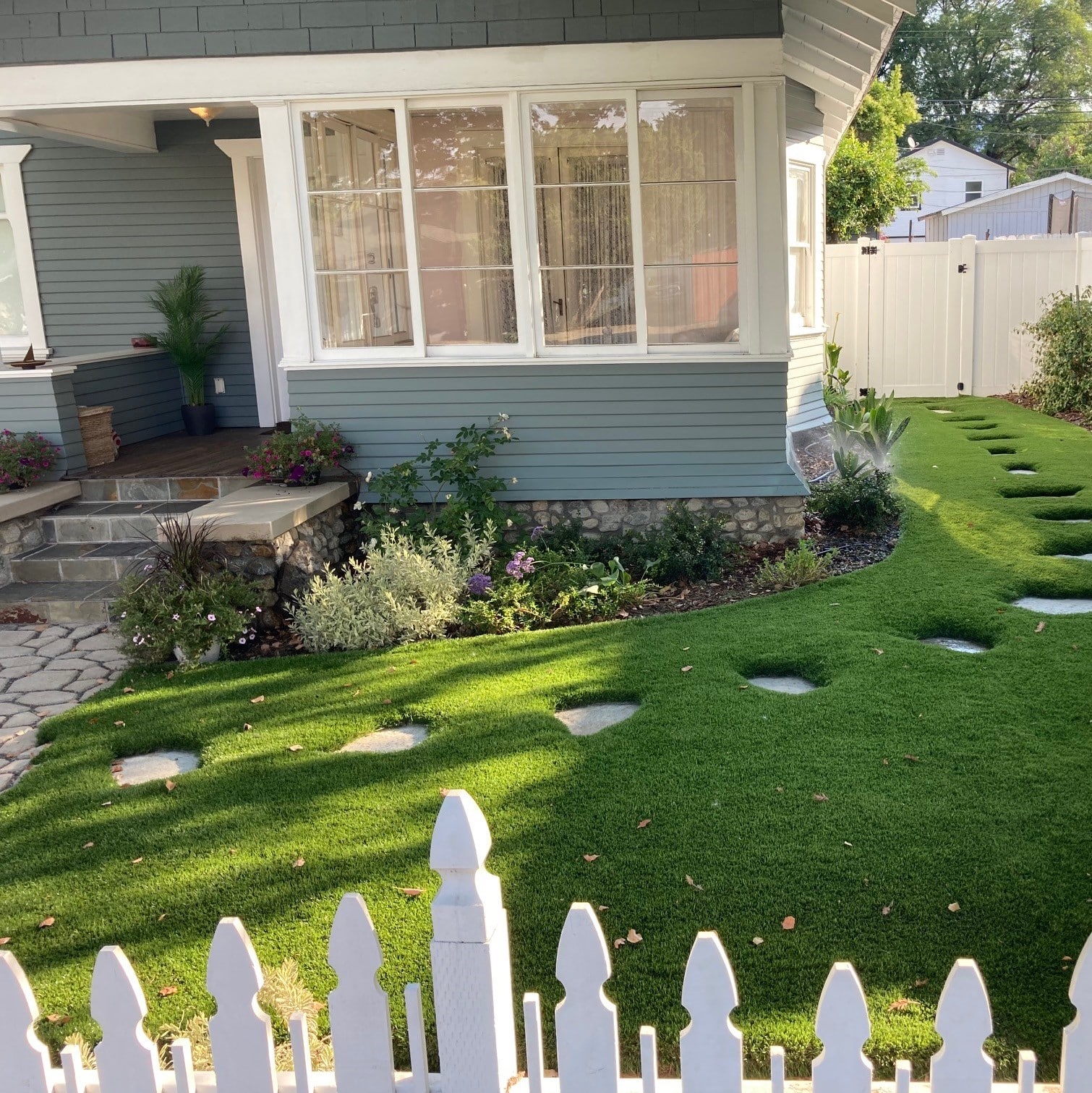 Premium fescue-style front yard artificial grass